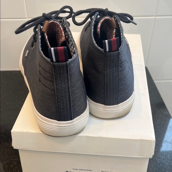 Men's Navy High-Top Chukka Shoe - Picture 5 of 8